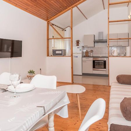 Apartmani Danijel Нін Екстер'єр фото