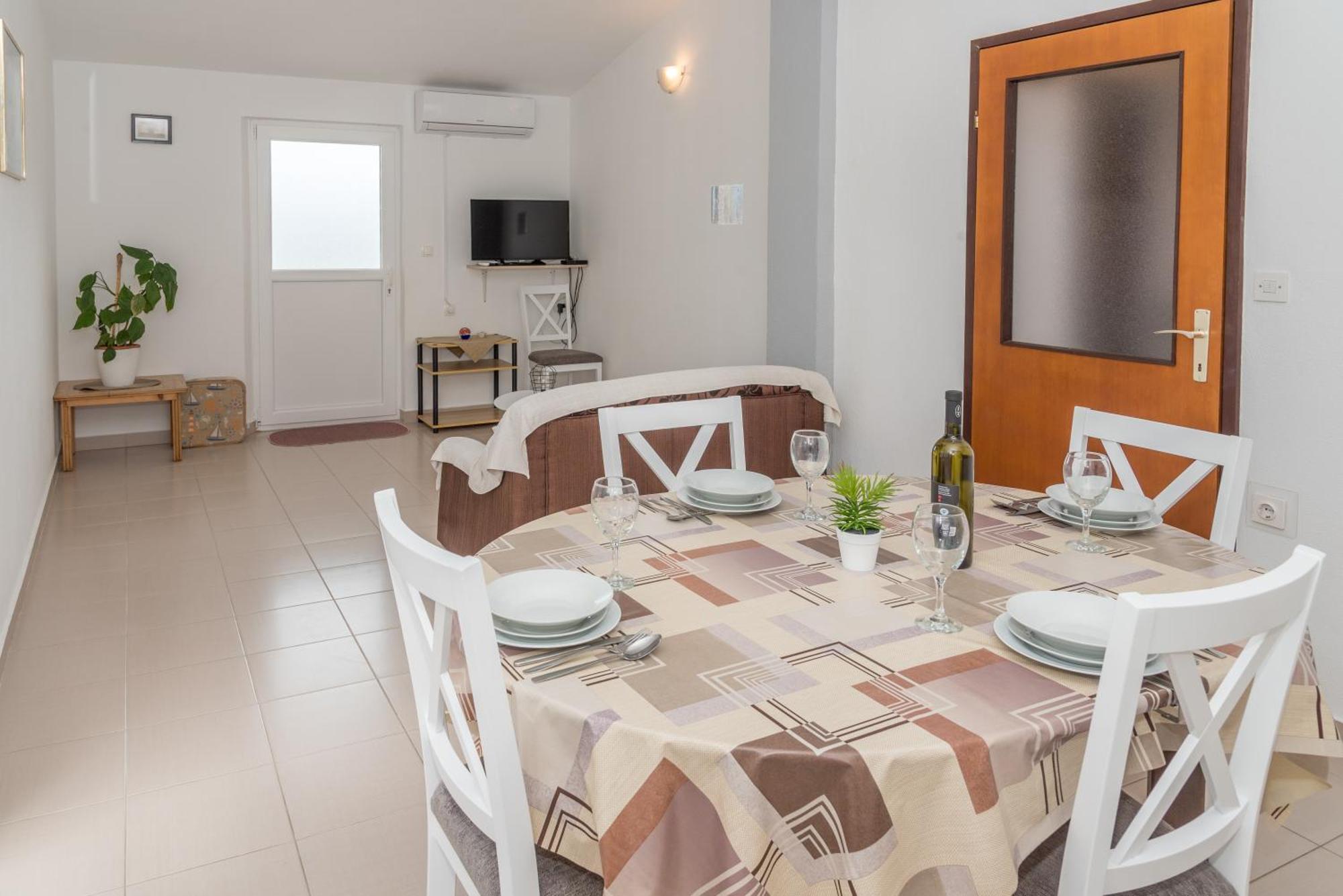 Apartmani Danijel Нін Екстер'єр фото